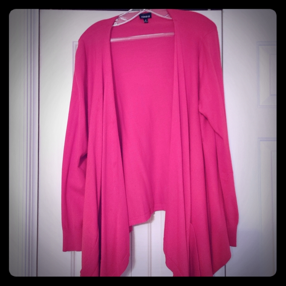 Carnigan shark bite hem sweater